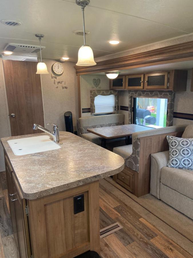 Hotel Cozy Camper - Free Parking à Miami Extérieur photo